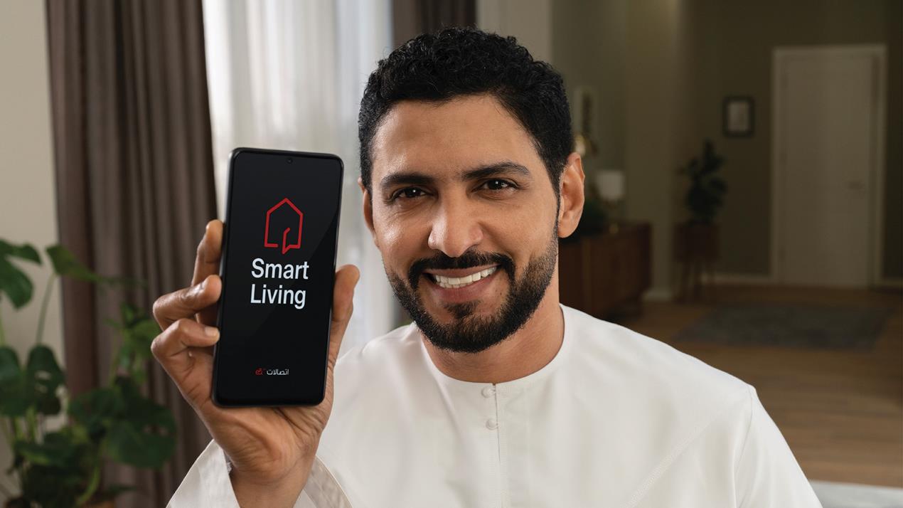 اتصالات من e& تطلق خدمة Smart Living للتحكم بأجهزة المنزل بالتعاون مع “أمازون أليكسا”