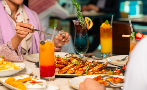 كورت يارد ماريوت الرياض يطلق “ليلة المأكولات الشعبية العالمية” ويدعو عملائه للاستمتاع بنكهات من حول العالم 