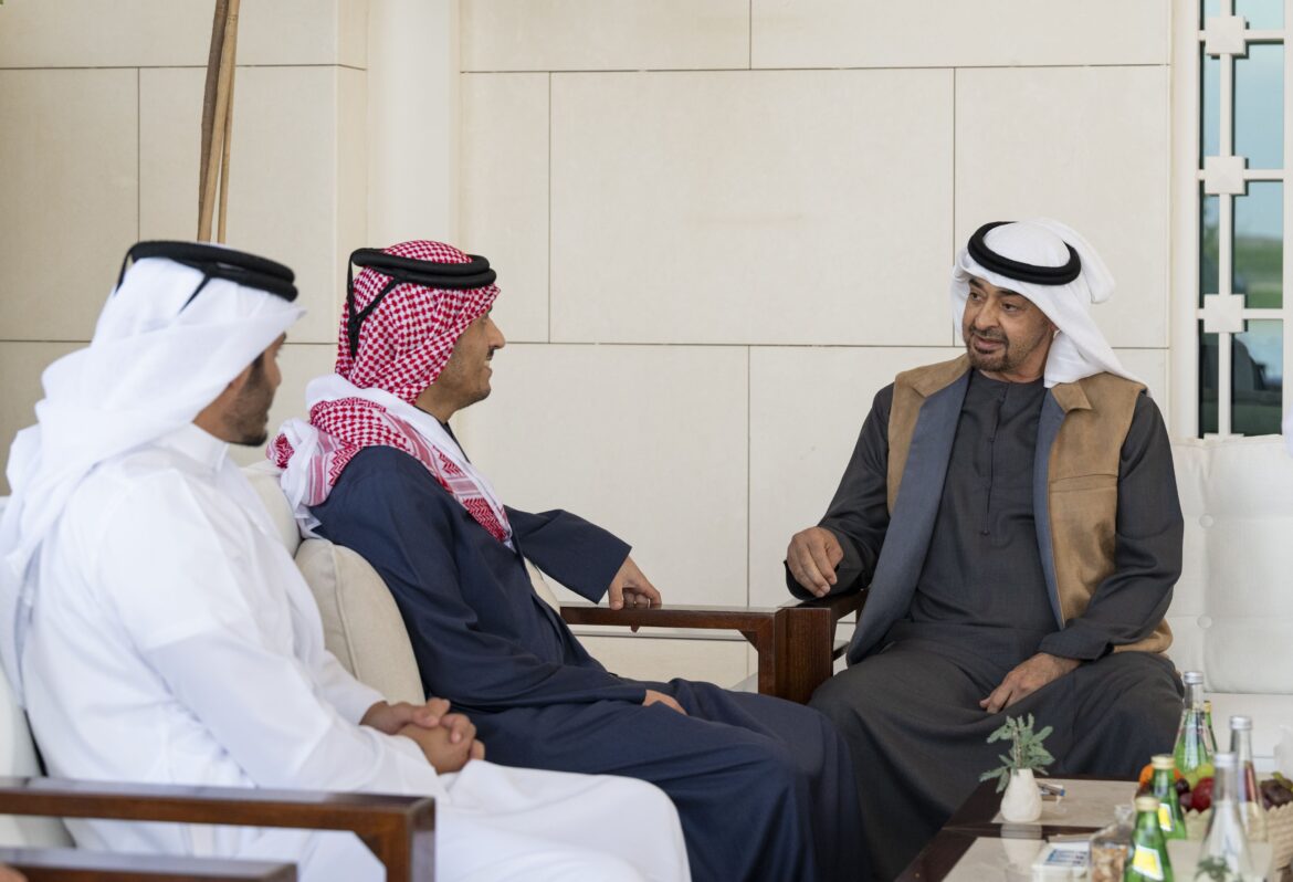 رئيس الدولة يستقبل رئيس مجلس الوزراء القطري