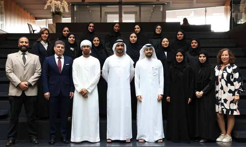 كلية دبي للسياحة تكرم دفعة جديدة من المشاركين في برنامج “تأهيل” ضمن مبادرة “نافس” لتطوير الكفاءات الوظيفية