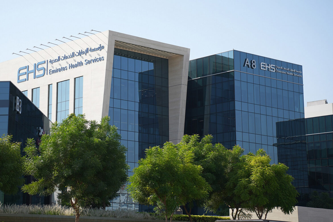 “الإمارات الصحية”: 813 مريضًا يستفيدون من خدمات زراعة الأسنان في 2024