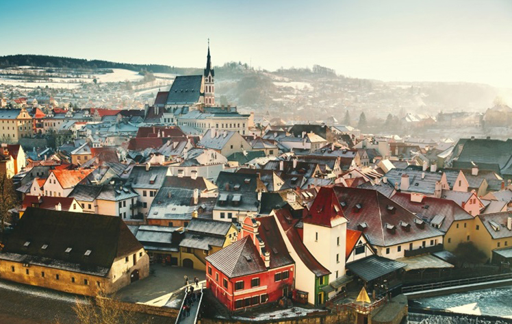 جمهورية التشيك تقدم مزيجاً مثالياً من المغامرة والسحر الثقافي للسفر خلال الصيف